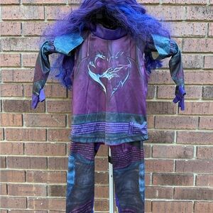 Descendants 3 Mal Halloween Costume Child Size 4 with Wig Gloves Top Pants EUC